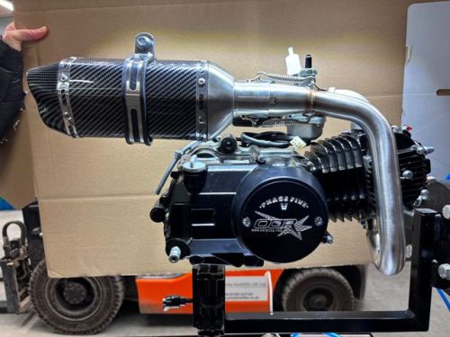 Exhaust. stubby Twin outlet with oxygen sensor boss